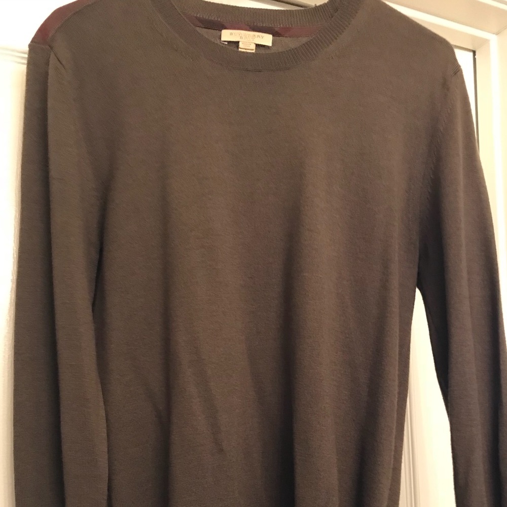 Men’s Burberry sweater